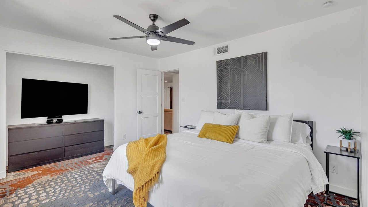Photo of Bedroom in Deer Valley Estates