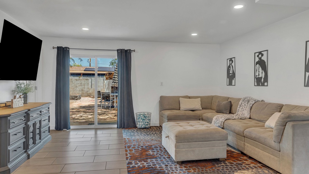 Photo of Livingroom in Deer Valley Estates