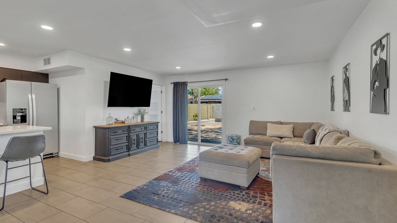 Photo of Livingroom in Deer Valley Estates