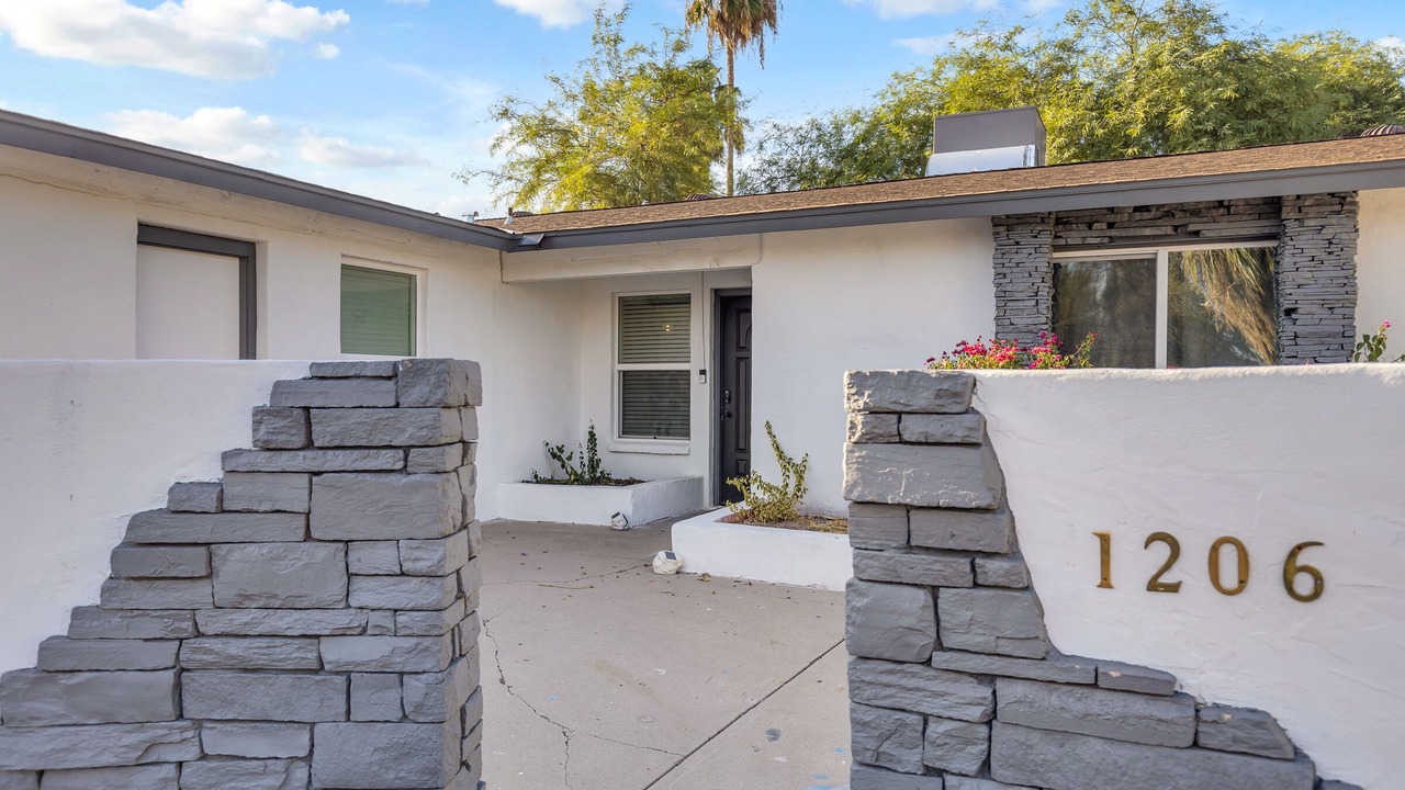 Photo of Outdoor in Deer Valley Estates
