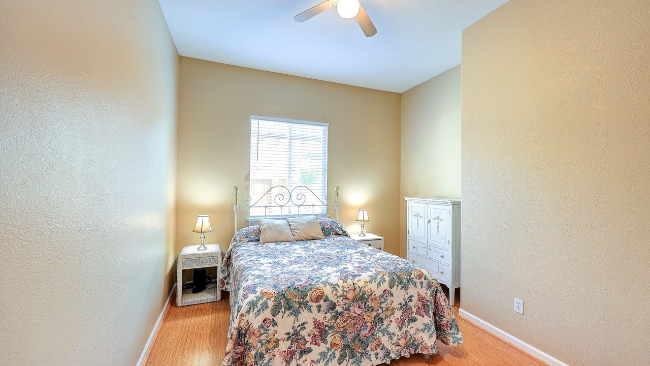 Photo of Bedroom in Discovery Bay
