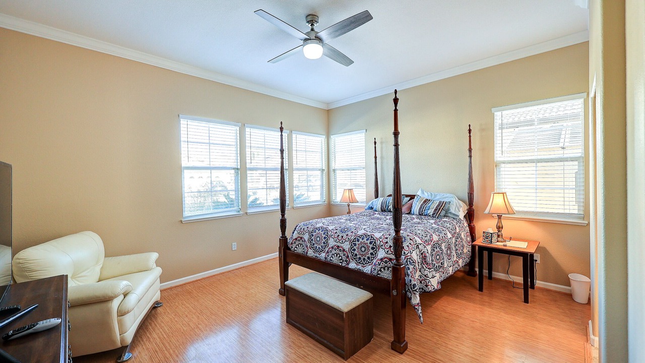 Photo of Bedroom in Discovery Bay