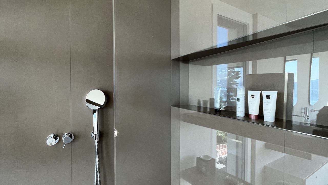 Photo of Bathroom in Meilen District