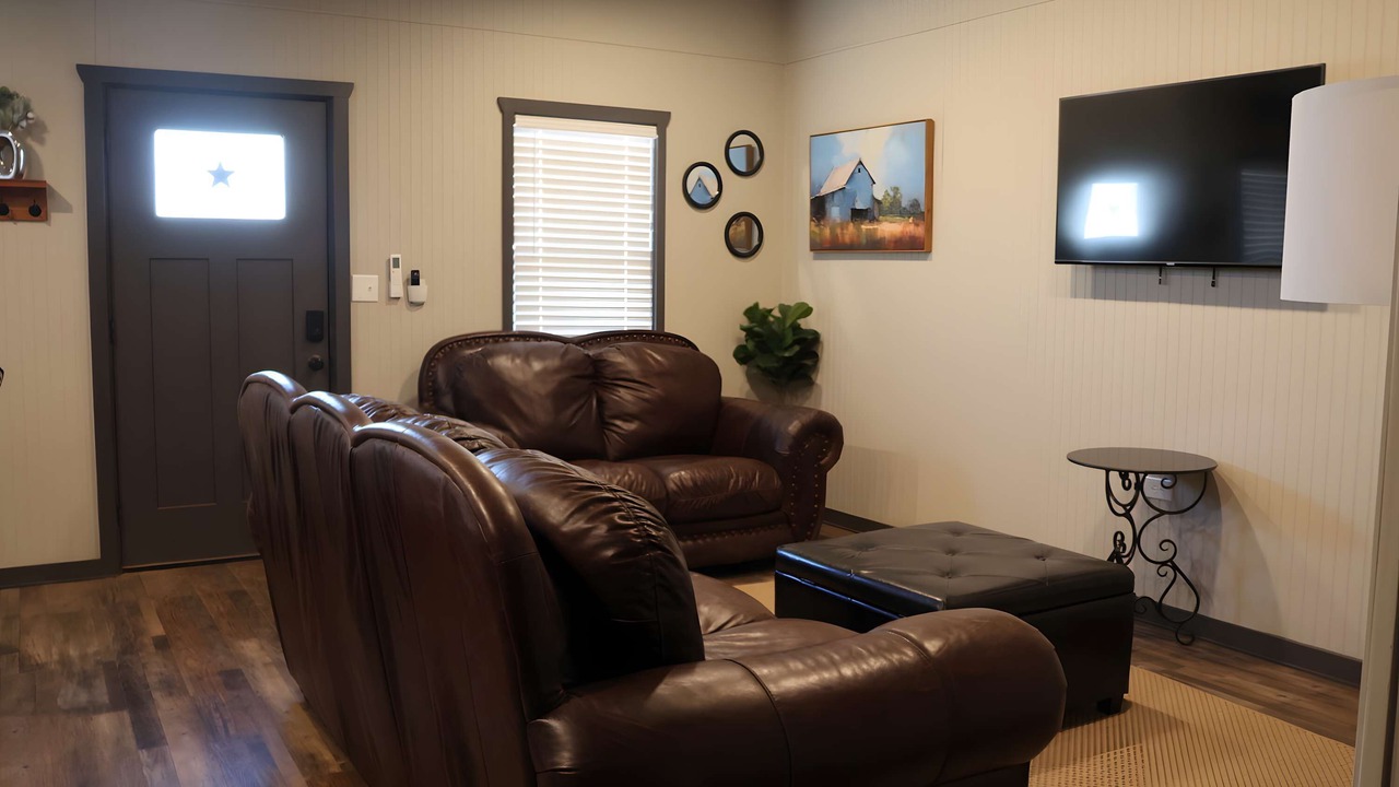 Photo of Livingroom in Floydada
