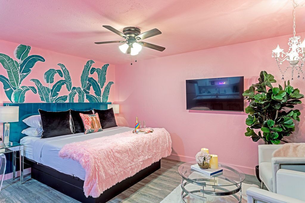 Photo of Bedroom in Neartown
