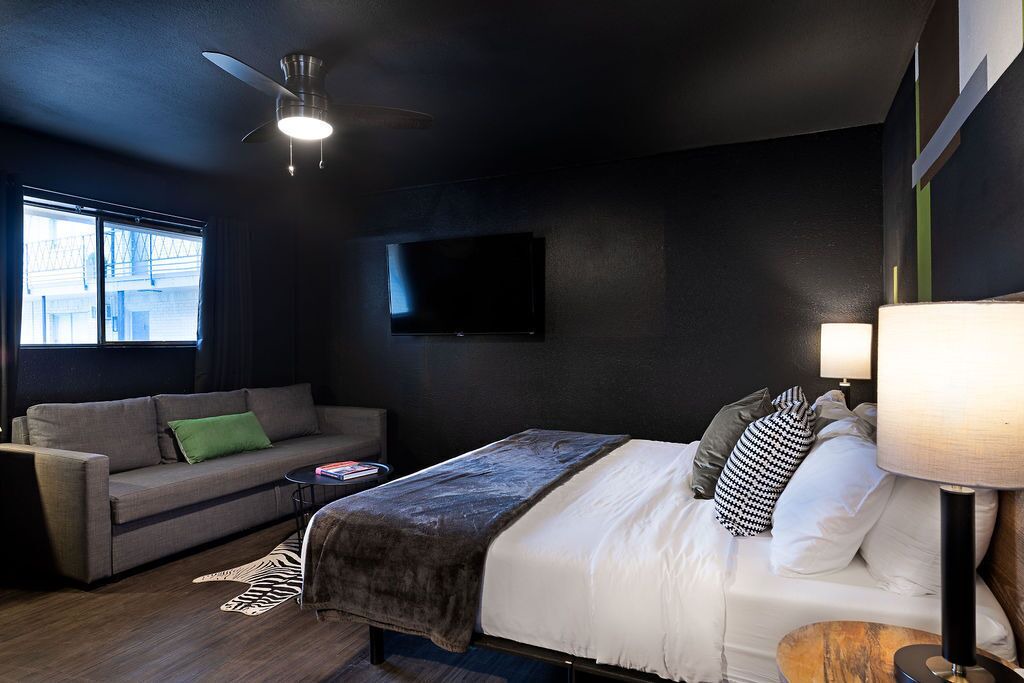 Photo of Bedroom in Neartown