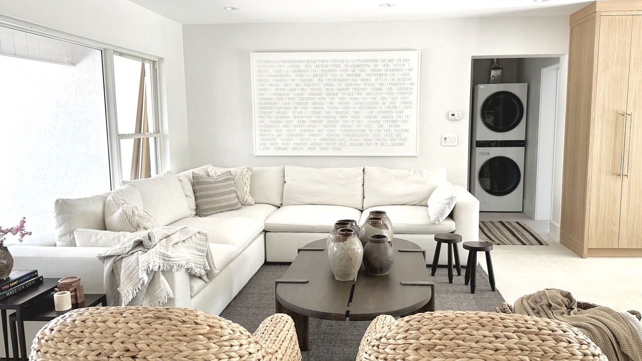 Photo of Livingroom in Downtown