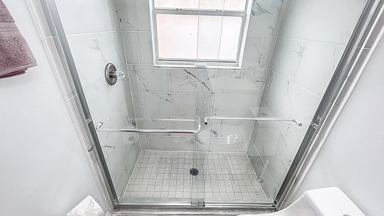 Photo of Bathroom in Eagle Pointe South