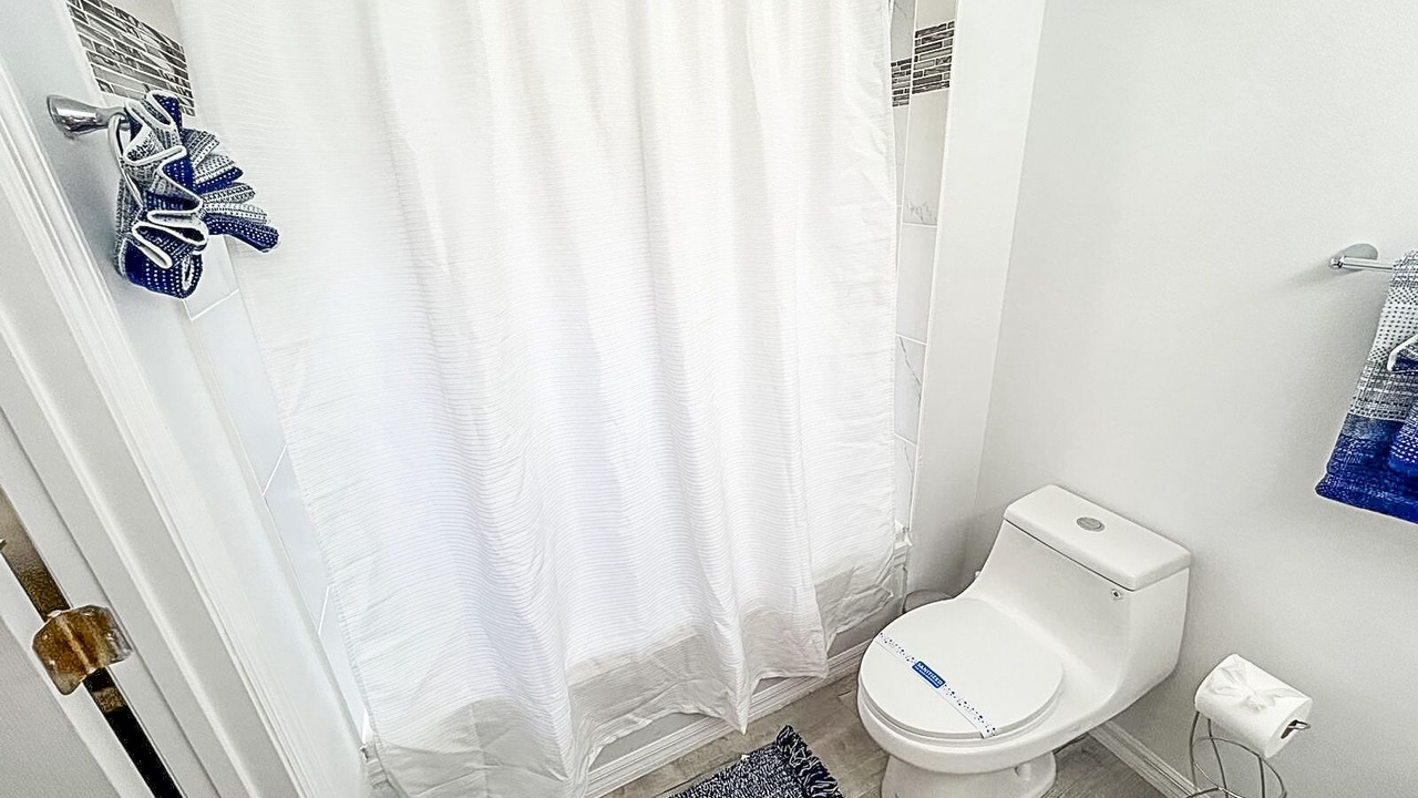 Photo of Bathroom in Eagle Pointe South