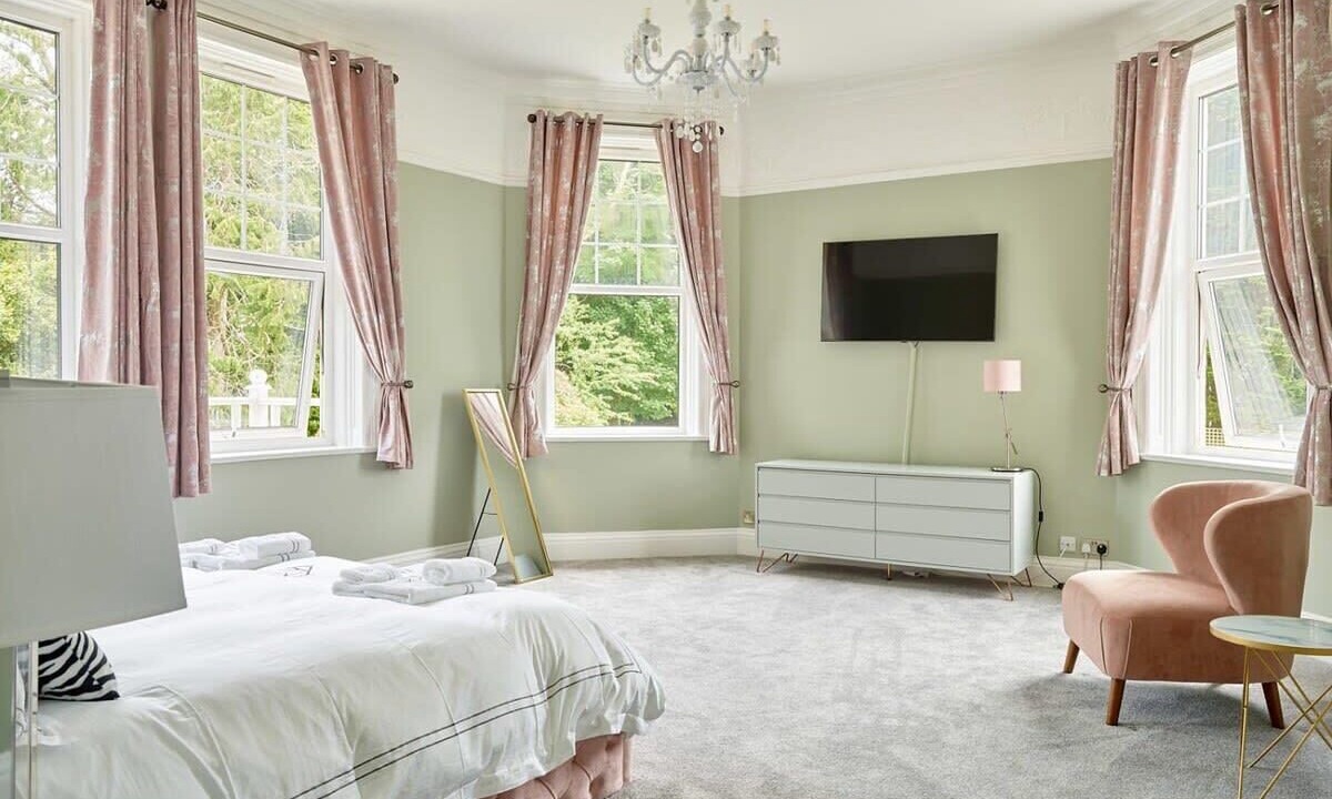 Photo of Bedroom in Clearbrook