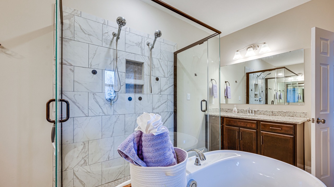 Photo of Bathroom in Roaring River