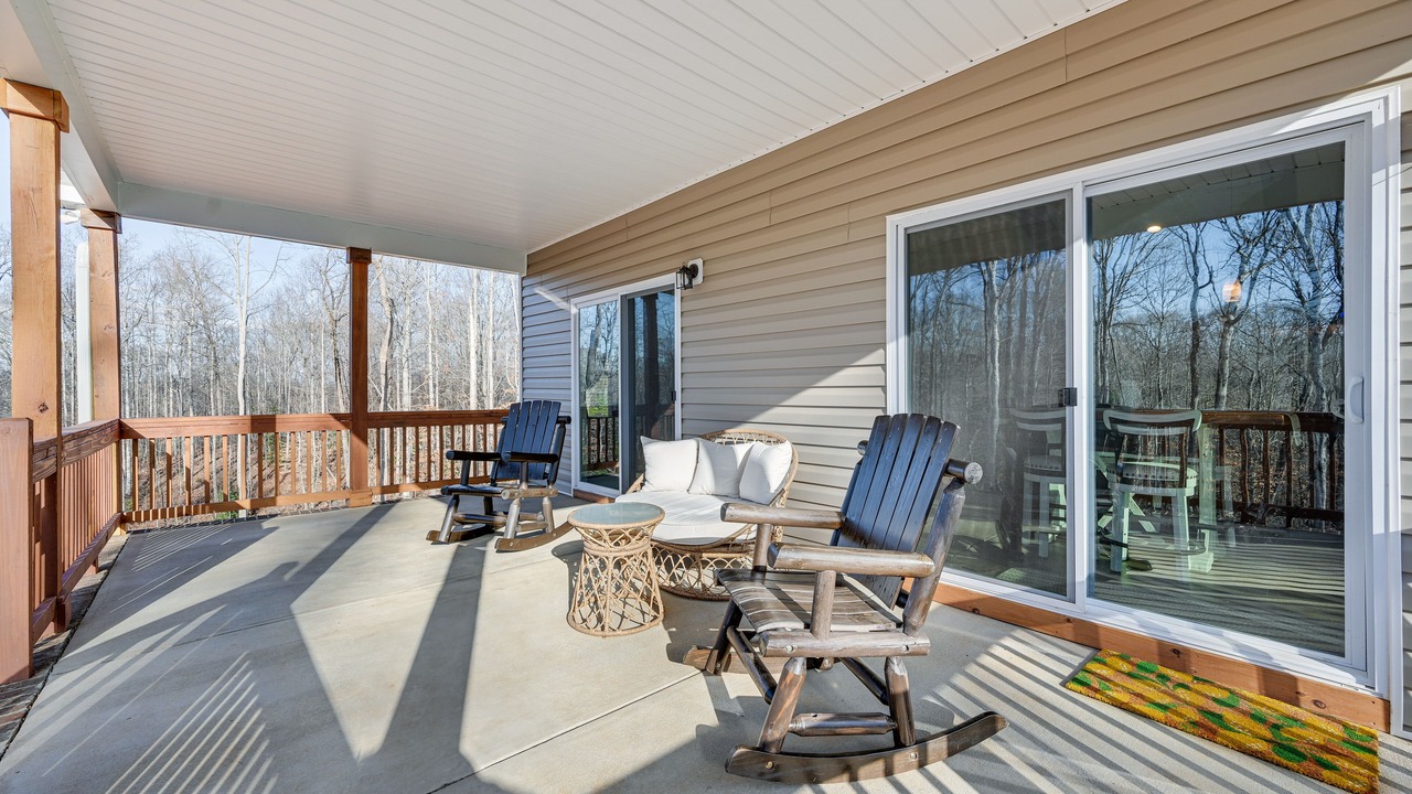 Photo of Patio Balcony in Roaring River