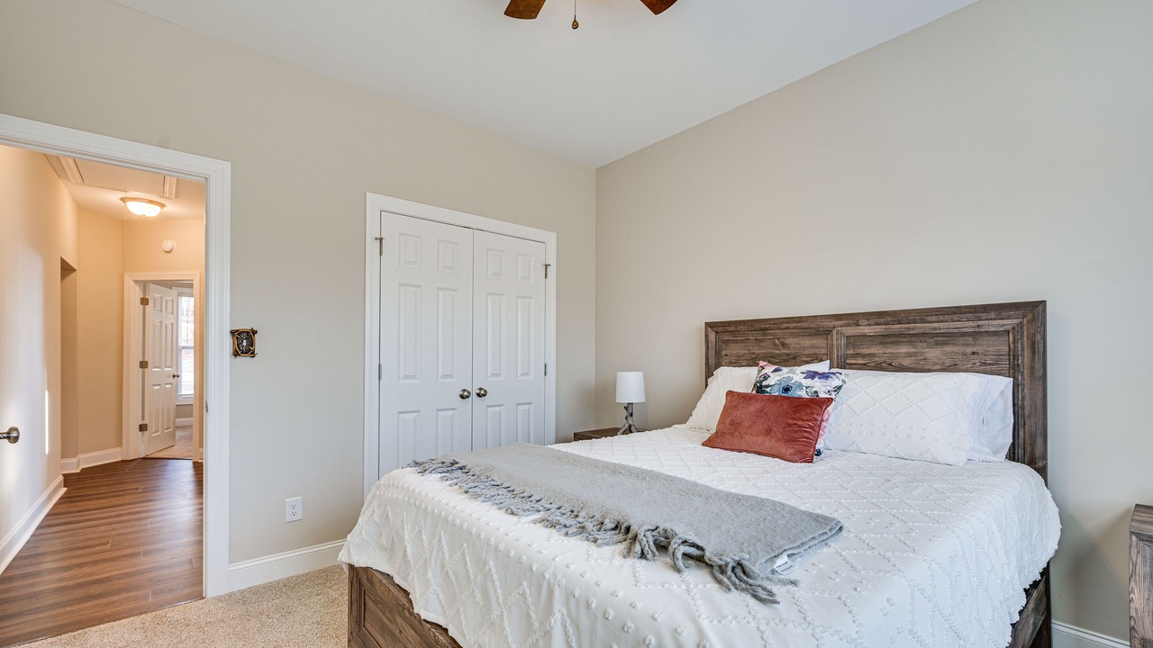 Photo of Bedroom in Roaring River
