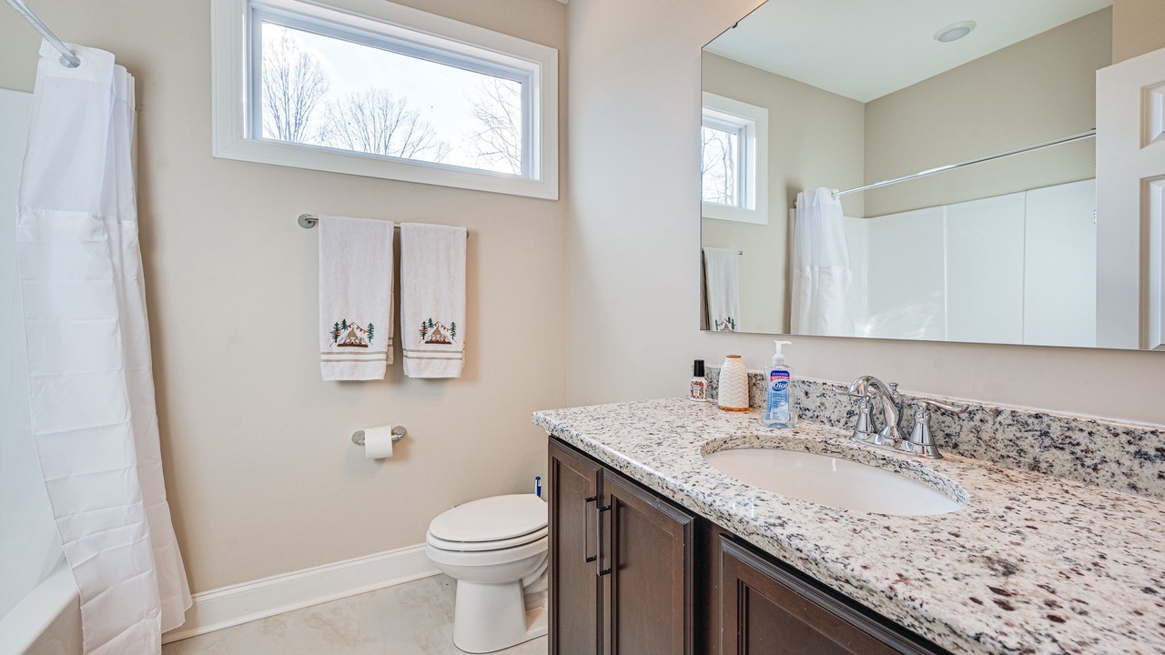 Photo of Bathroom in Roaring River