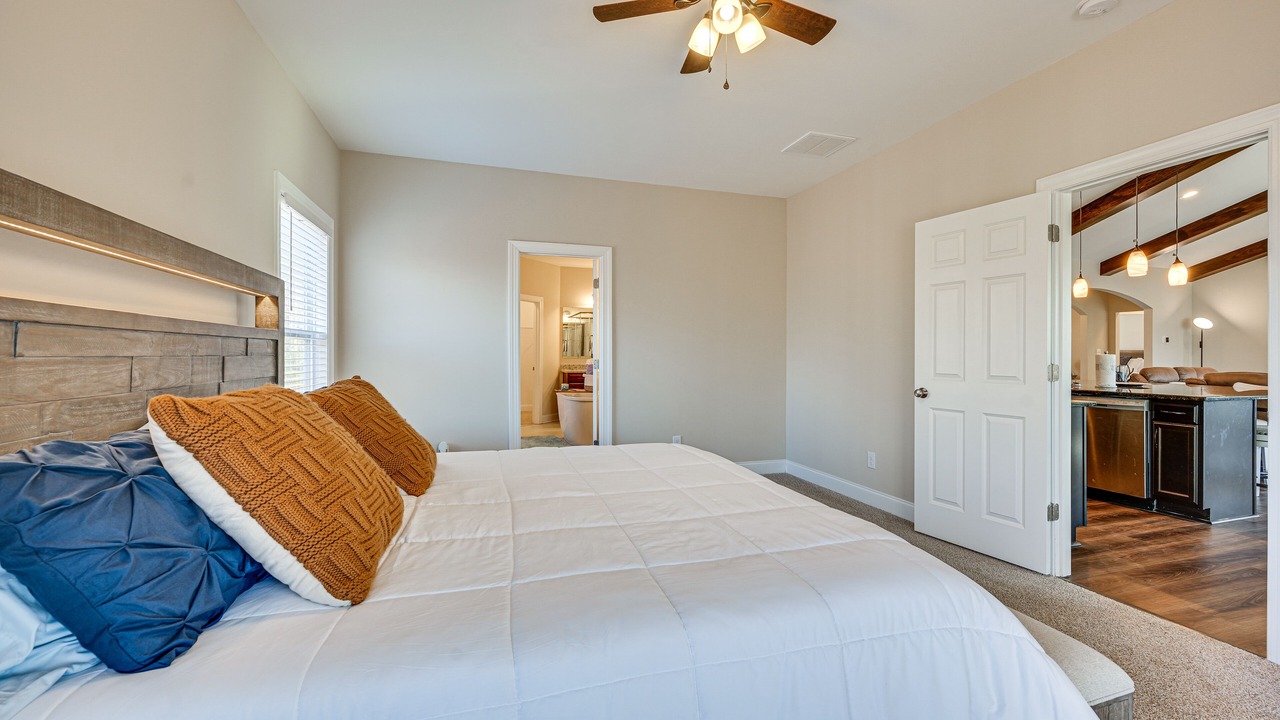 Photo of Bedroom in Roaring River