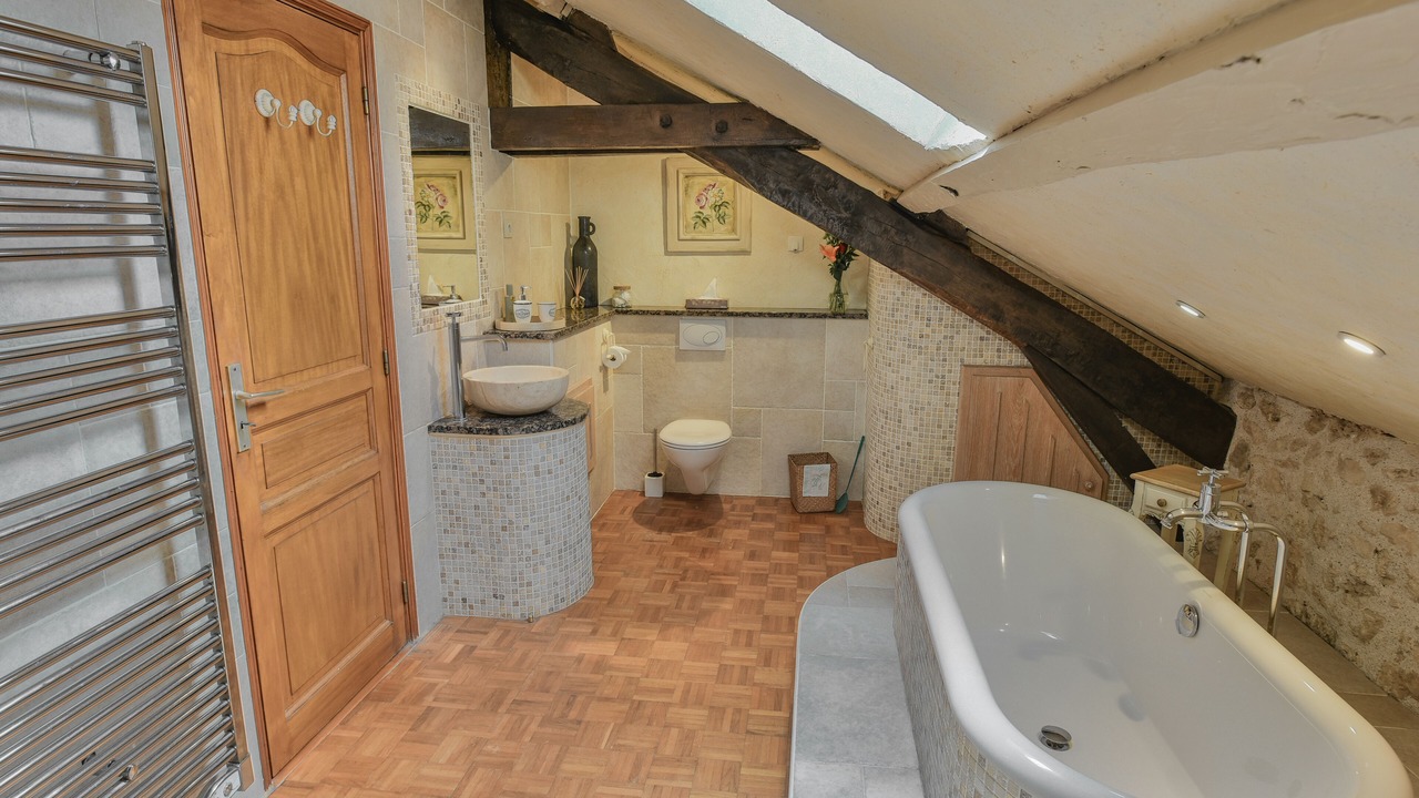 Photo of Bathroom in Roquecor