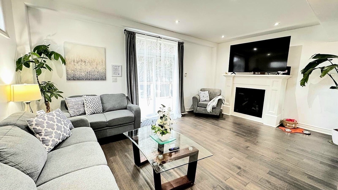 Photo of Livingroom in Niagara Falls