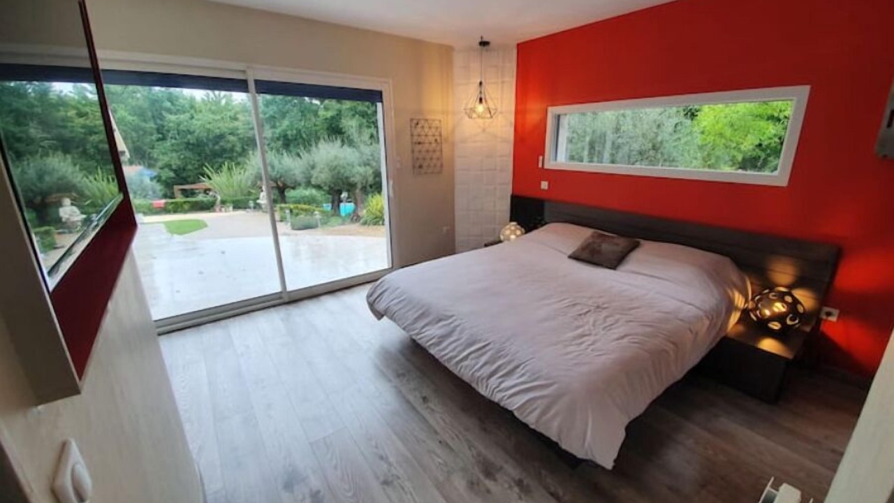 Photo of Bedroom in Moirax