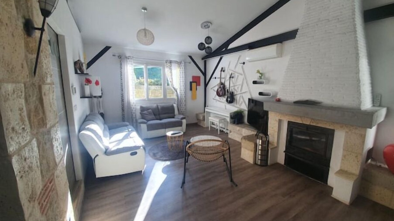Photo of Livingroom in Moirax