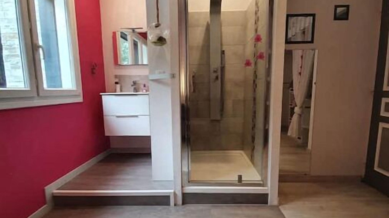 Photo of Bathroom in Moirax