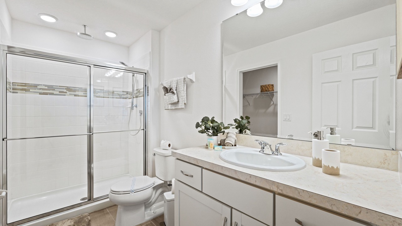 Photo of Bathroom in Loughman