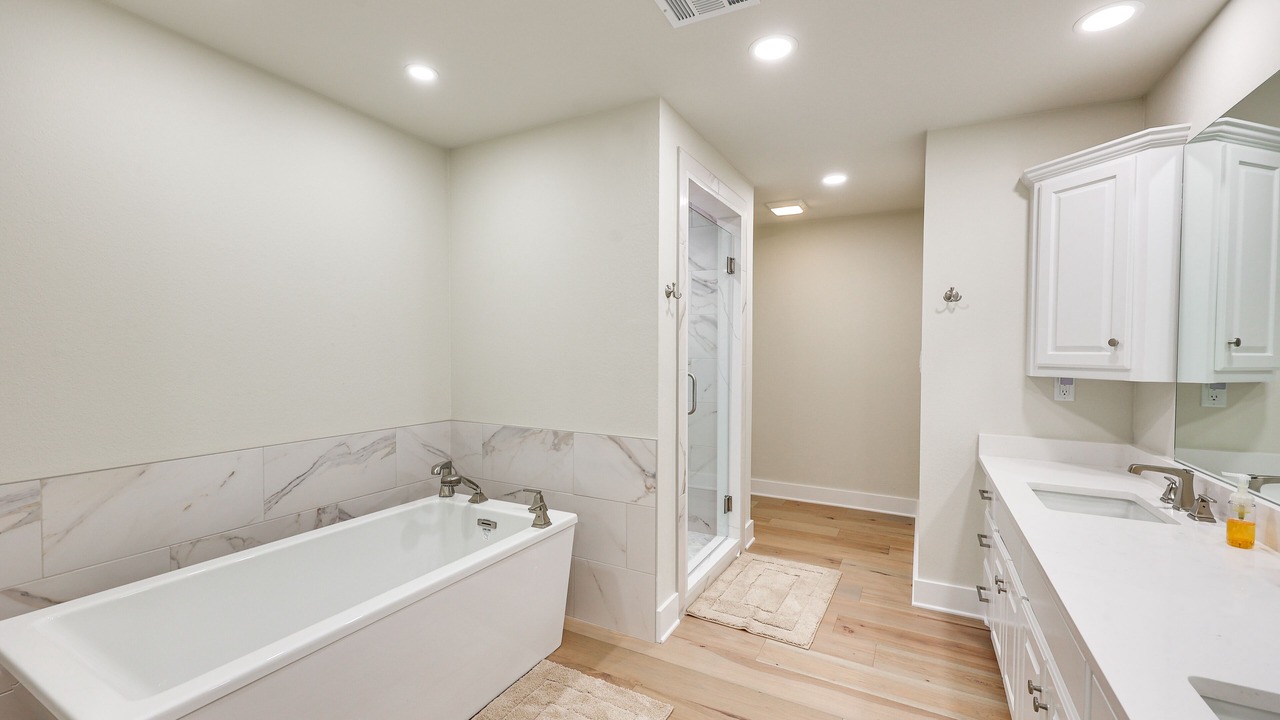 Photo of Bathroom in Lake Hamilton