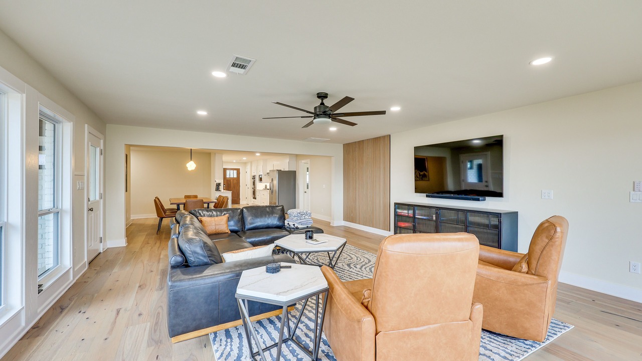 Photo of Bedroom in Lake Hamilton