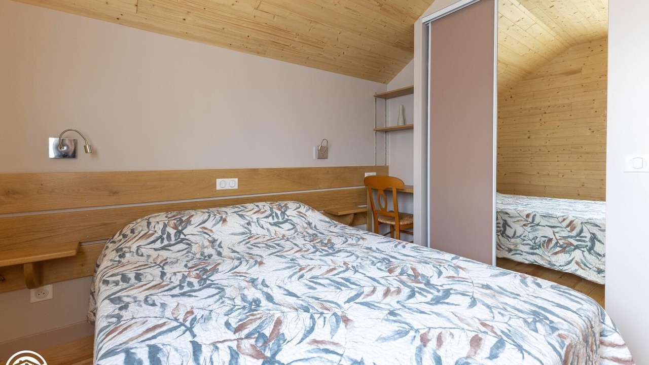 Photo of Bedroom in Saint-Genes-Champespe