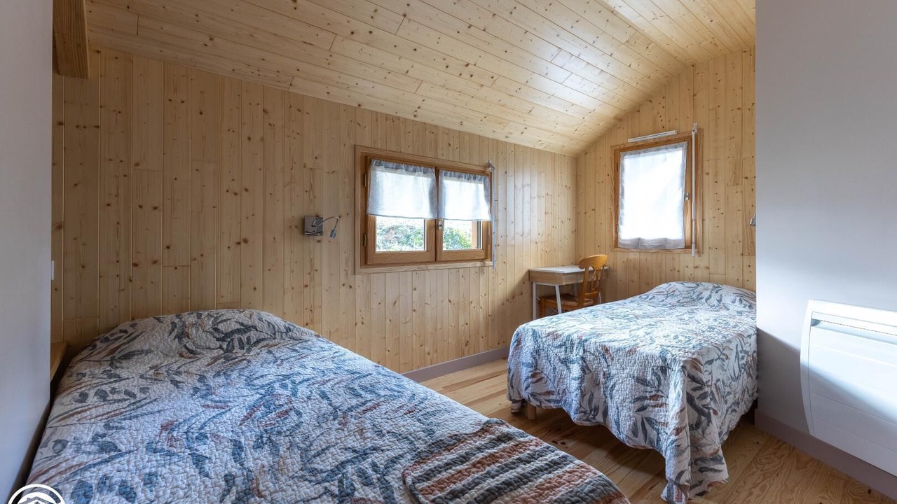 Photo of Bedroom in Saint-Genes-Champespe