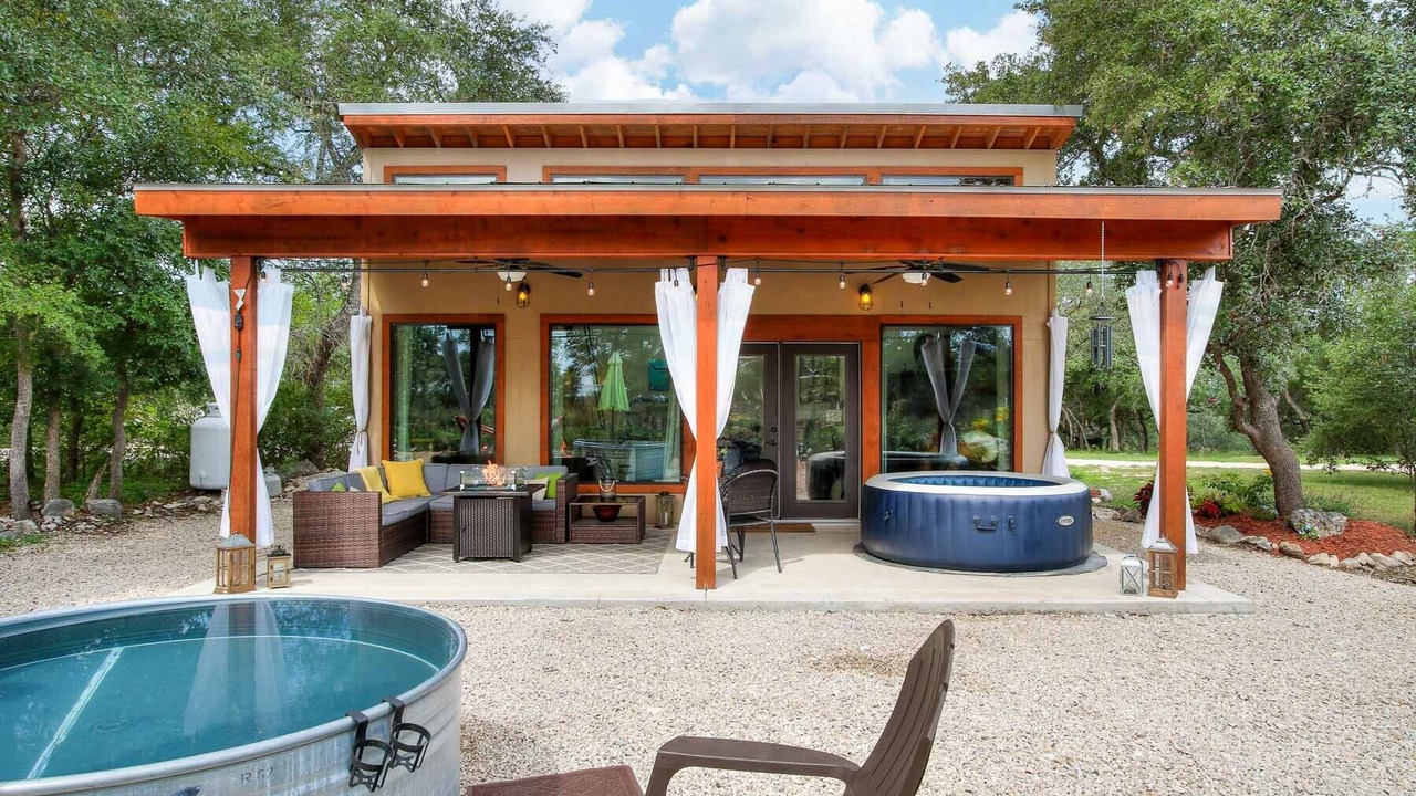 Photo of Patio Balcony in Hondo