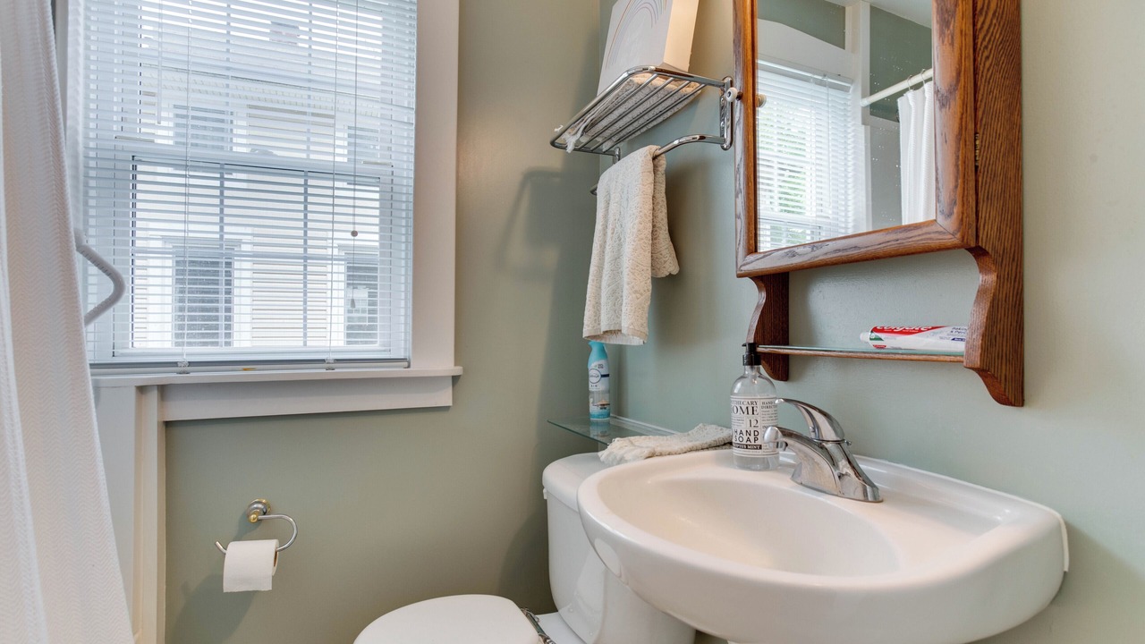Photo of Bathroom in Potomac West
