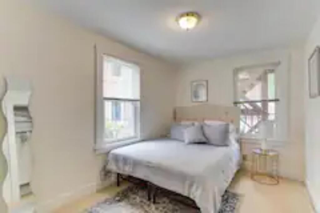 Photo of Bedroom in Potomac West
