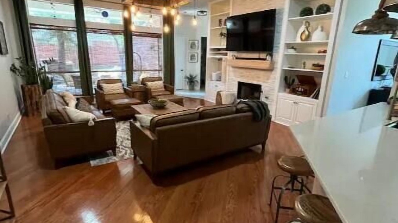 Photo of Livingroom in Southwest Carrollton
