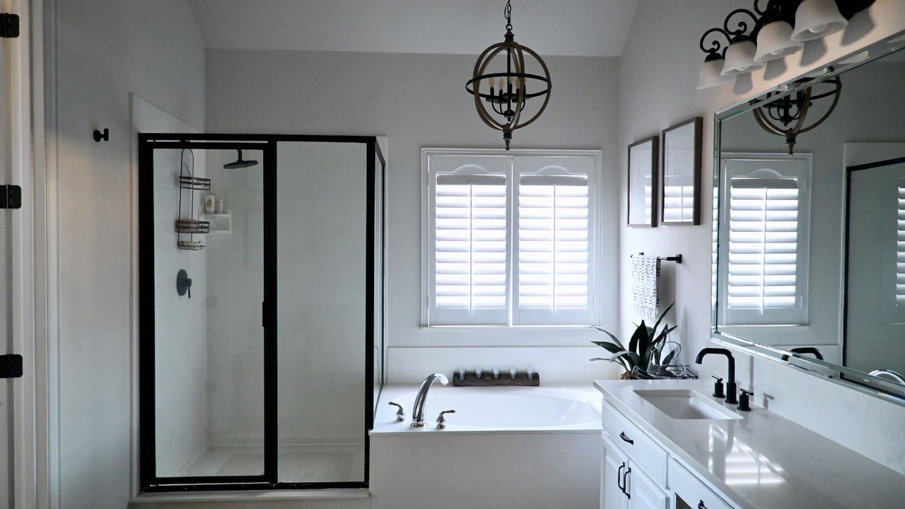 Photo of Bathroom in Southwest Carrollton
