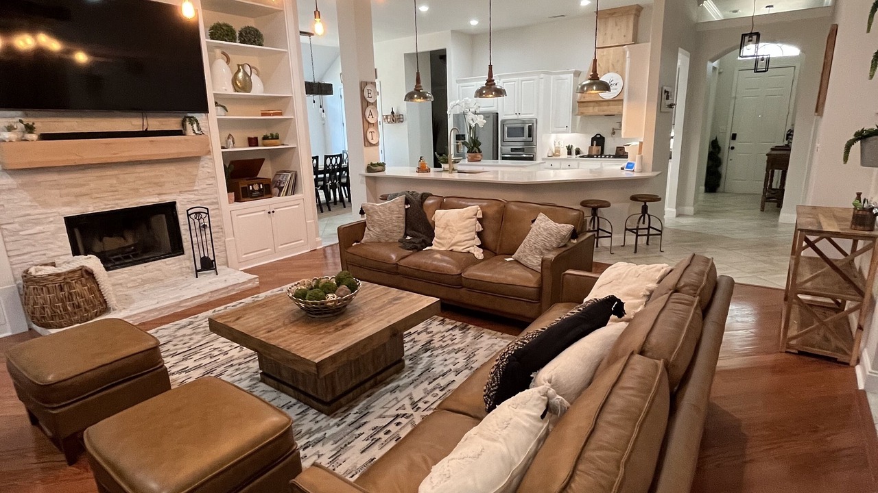 Photo of Livingroom in Southwest Carrollton