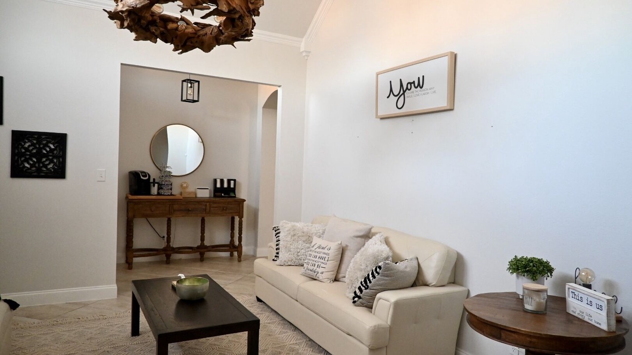 Photo of Livingroom in Southwest Carrollton