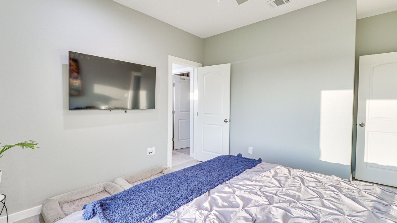Photo of Bedroom in Del Valle