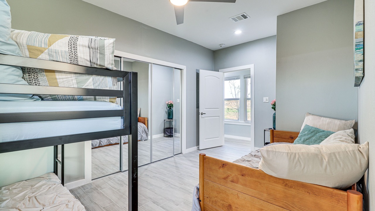 Photo of Bedroom in Del Valle