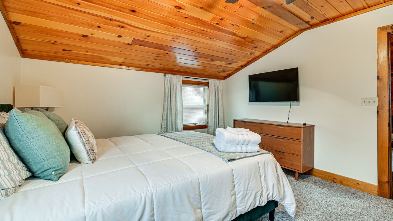 Photo of Bedroom in Bee Spring