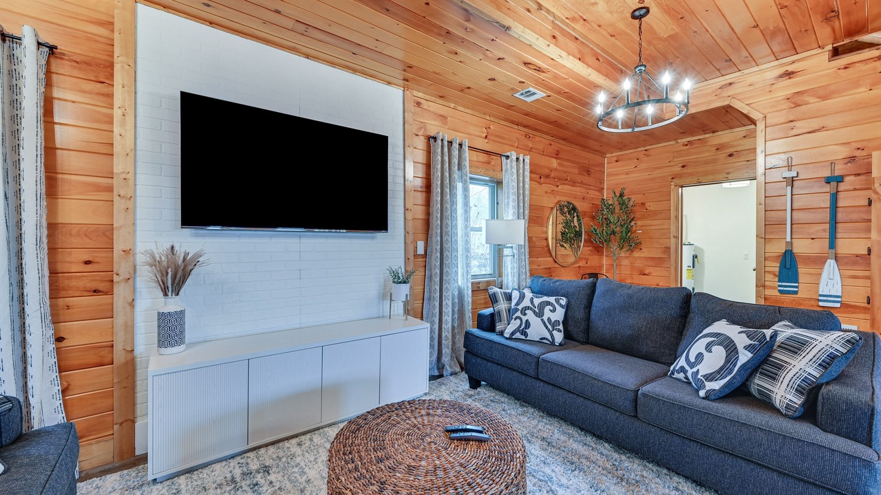 Photo of Bedroom in Bee Spring