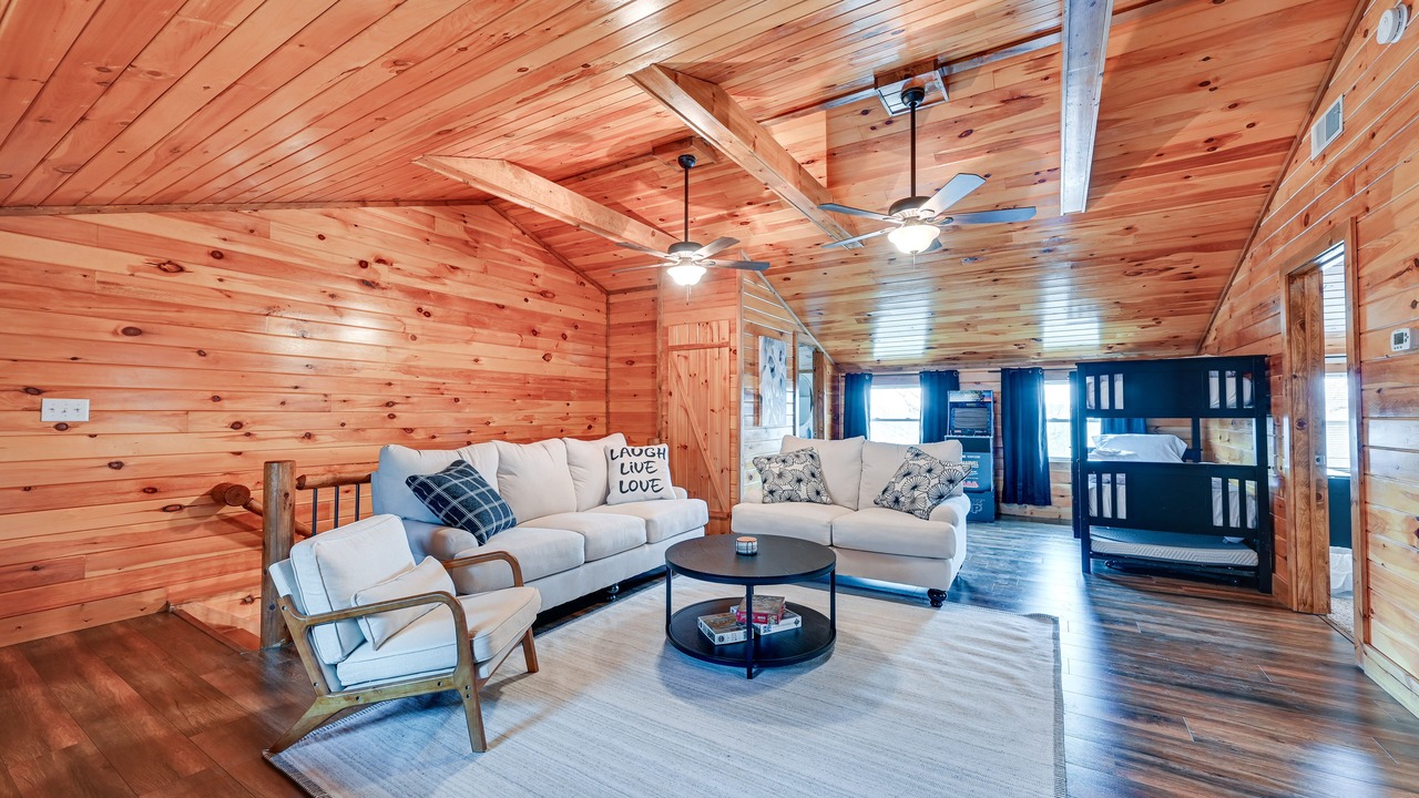 Photo of Livingroom in Bee Spring