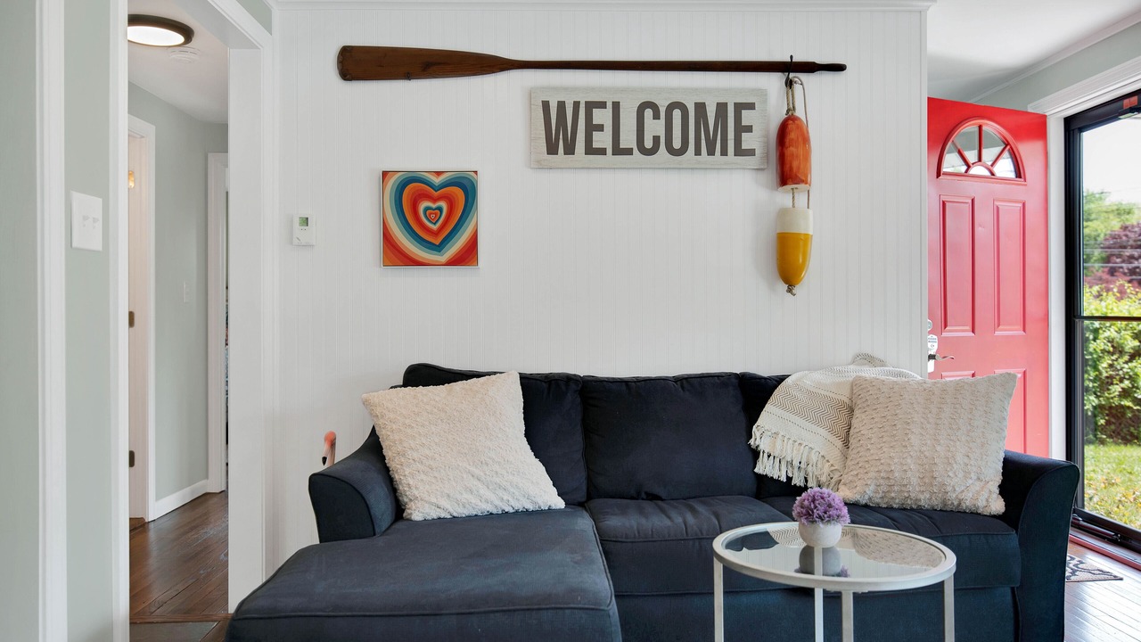Photo of Livingroom in Old Saybrook