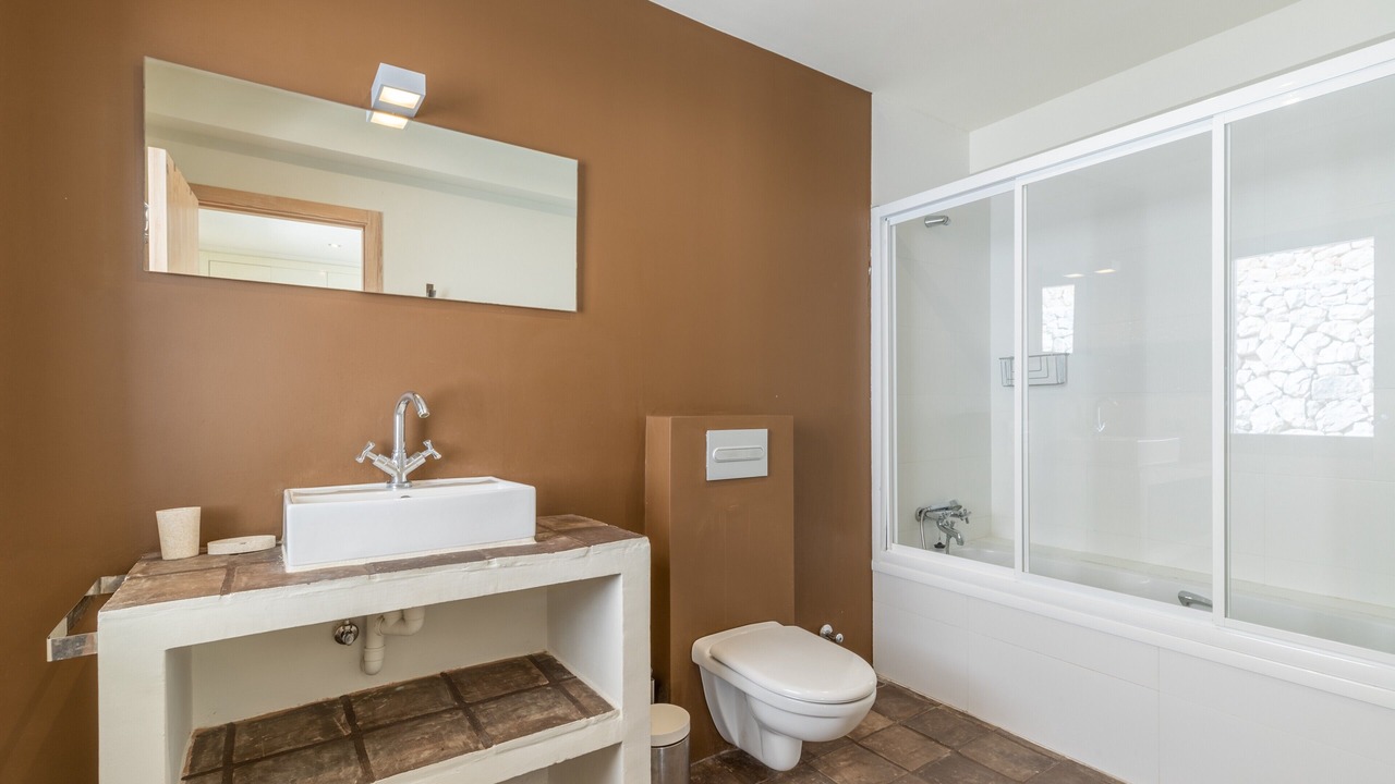 Photo of Bathroom in Benimeit