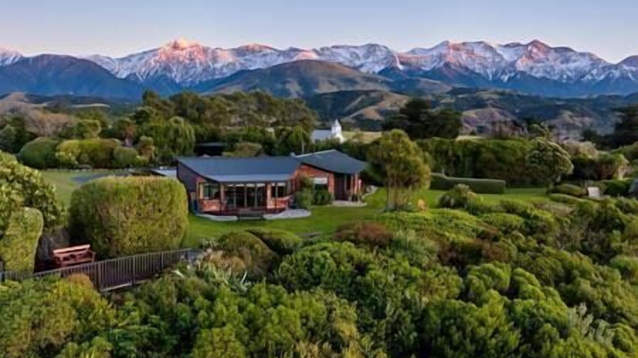 Photo of Others in Hapuku