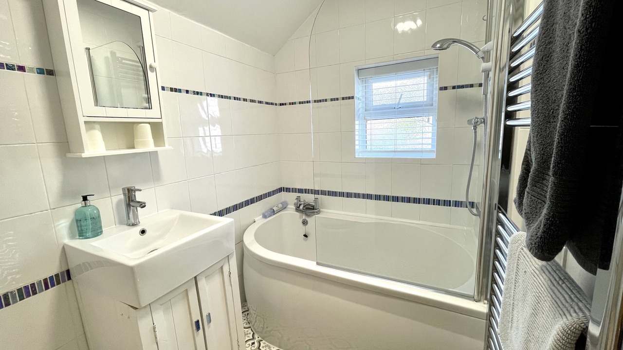Photo of Bathroom in Happisburgh