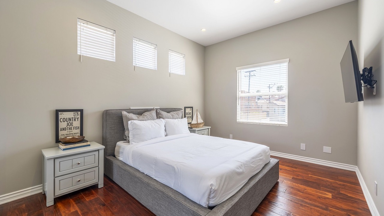 Photo of Bedroom in Huntington Beach