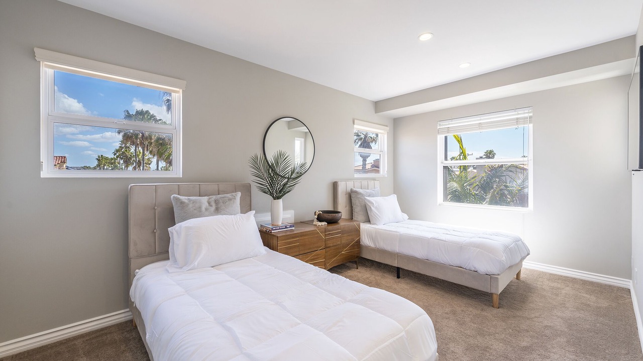 Photo of Bedroom in Huntington Beach