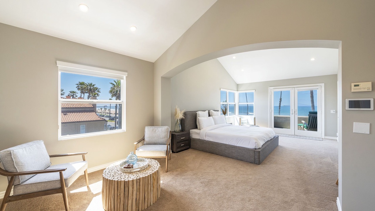 Photo of Bedroom in Huntington Beach