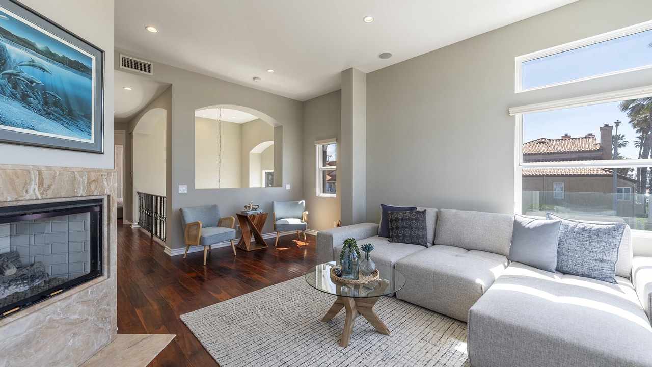 Photo of Livingroom in Huntington Beach