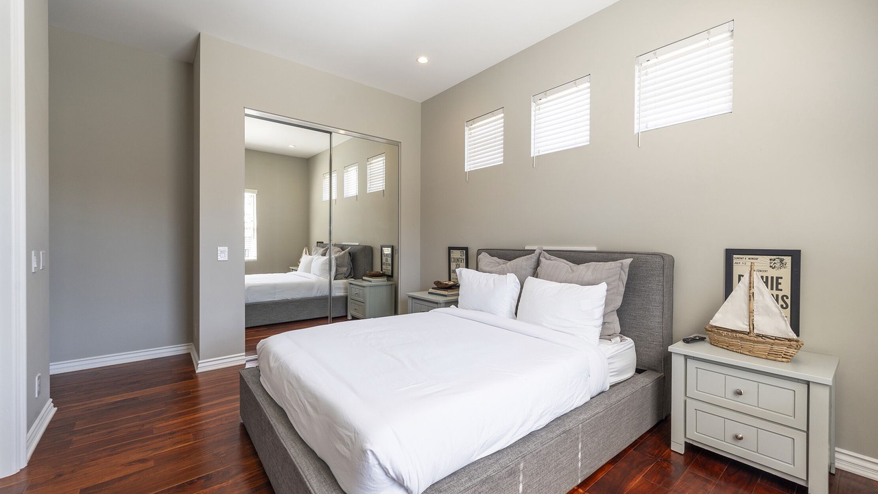 Photo of Bedroom in Huntington Beach